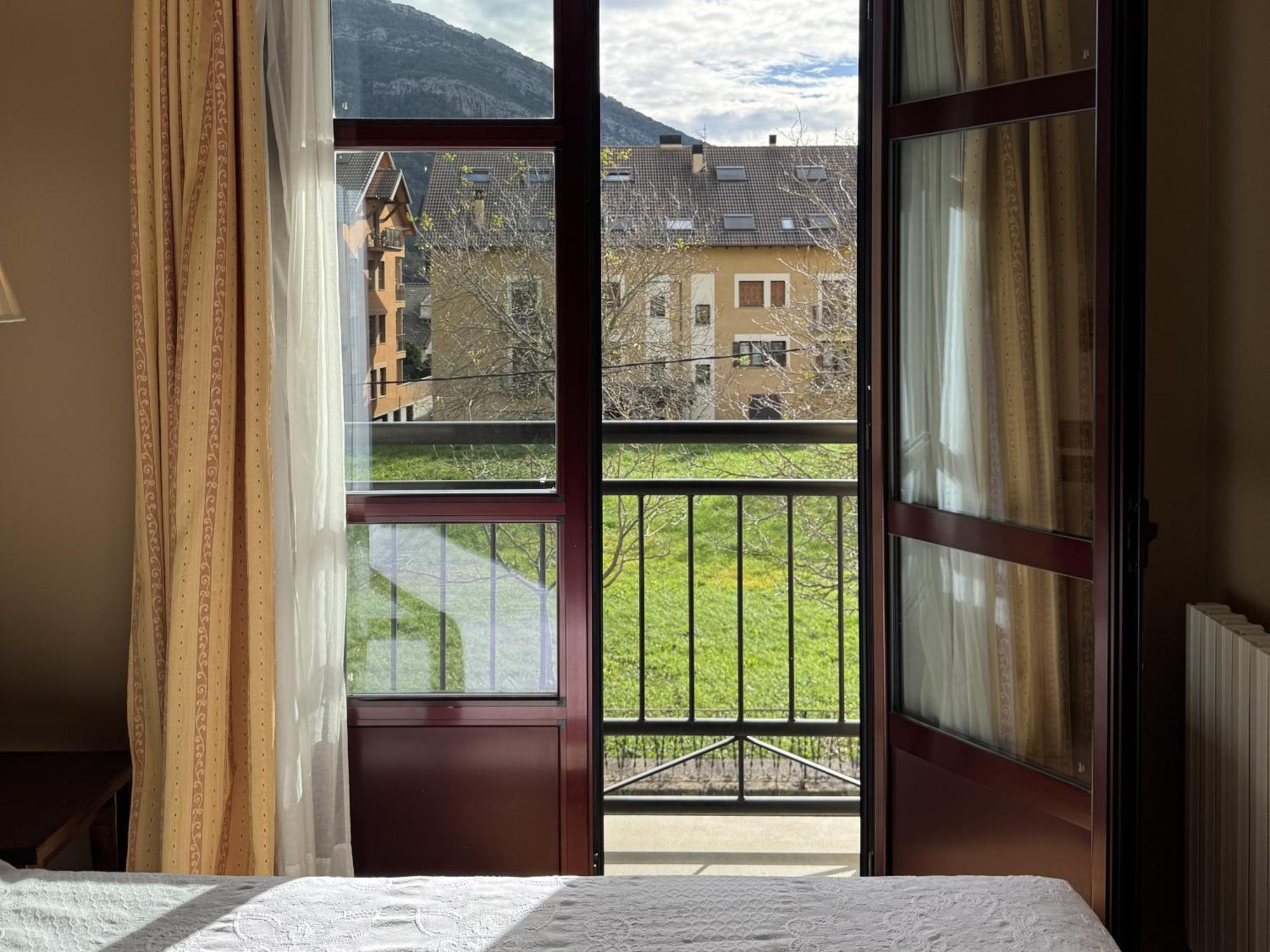 Hotel Cotiella Campo  Exterior photo